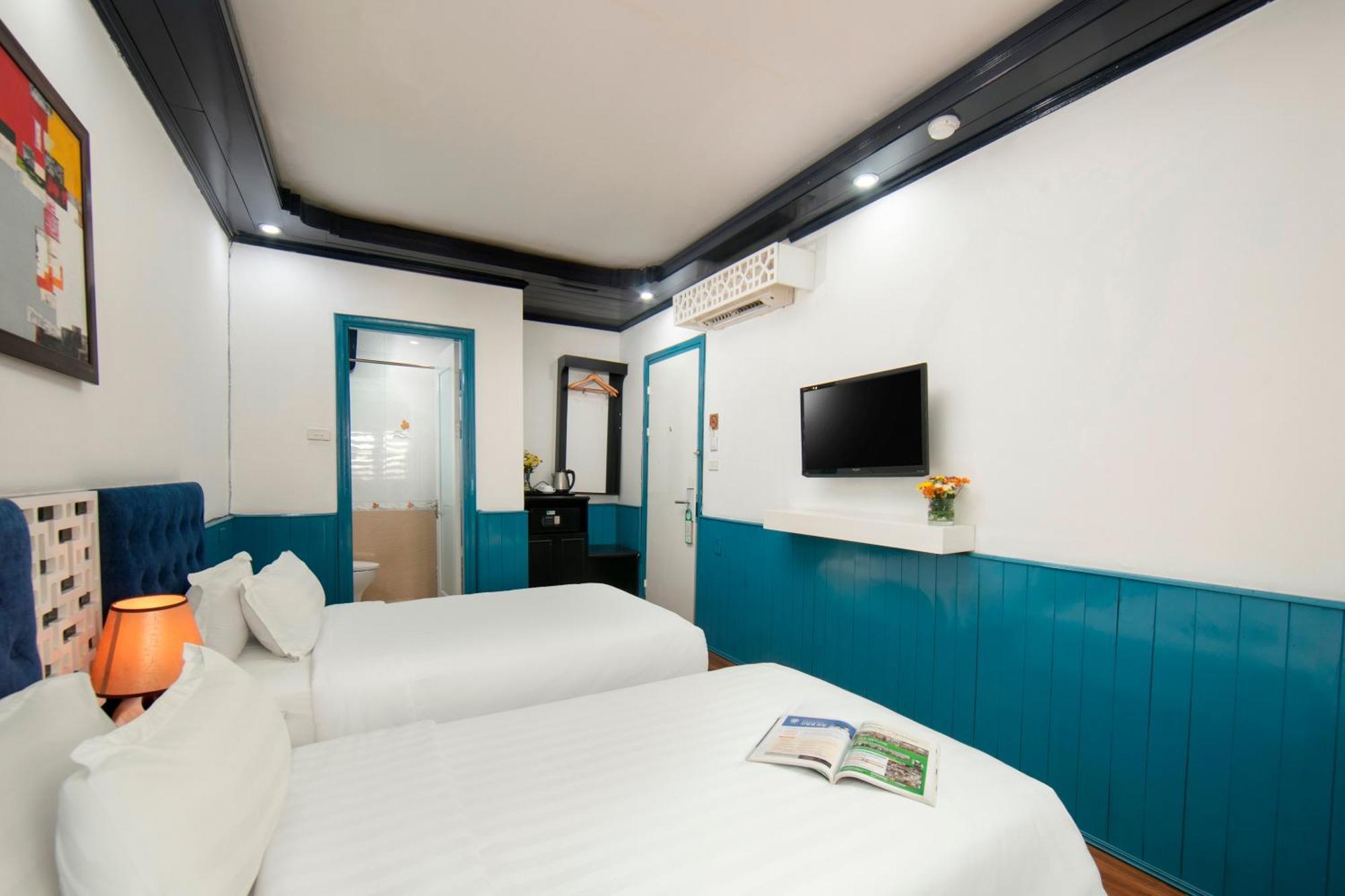 Hanoi Solo Hostel Exterior photo